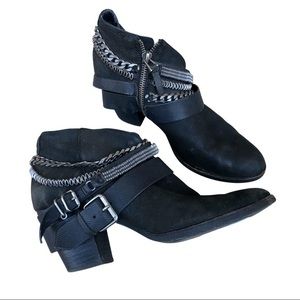 Dulce Vita Black Booties Size 8